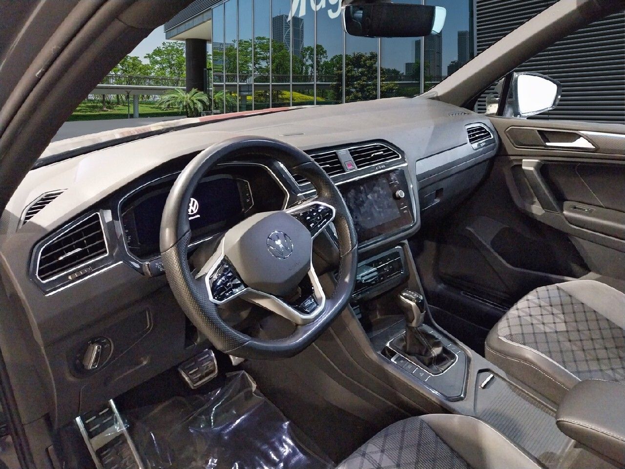 Volkswagen Tiguan R-line 2.0 Tdi 110kw (150cv) Dsg - Foto 2