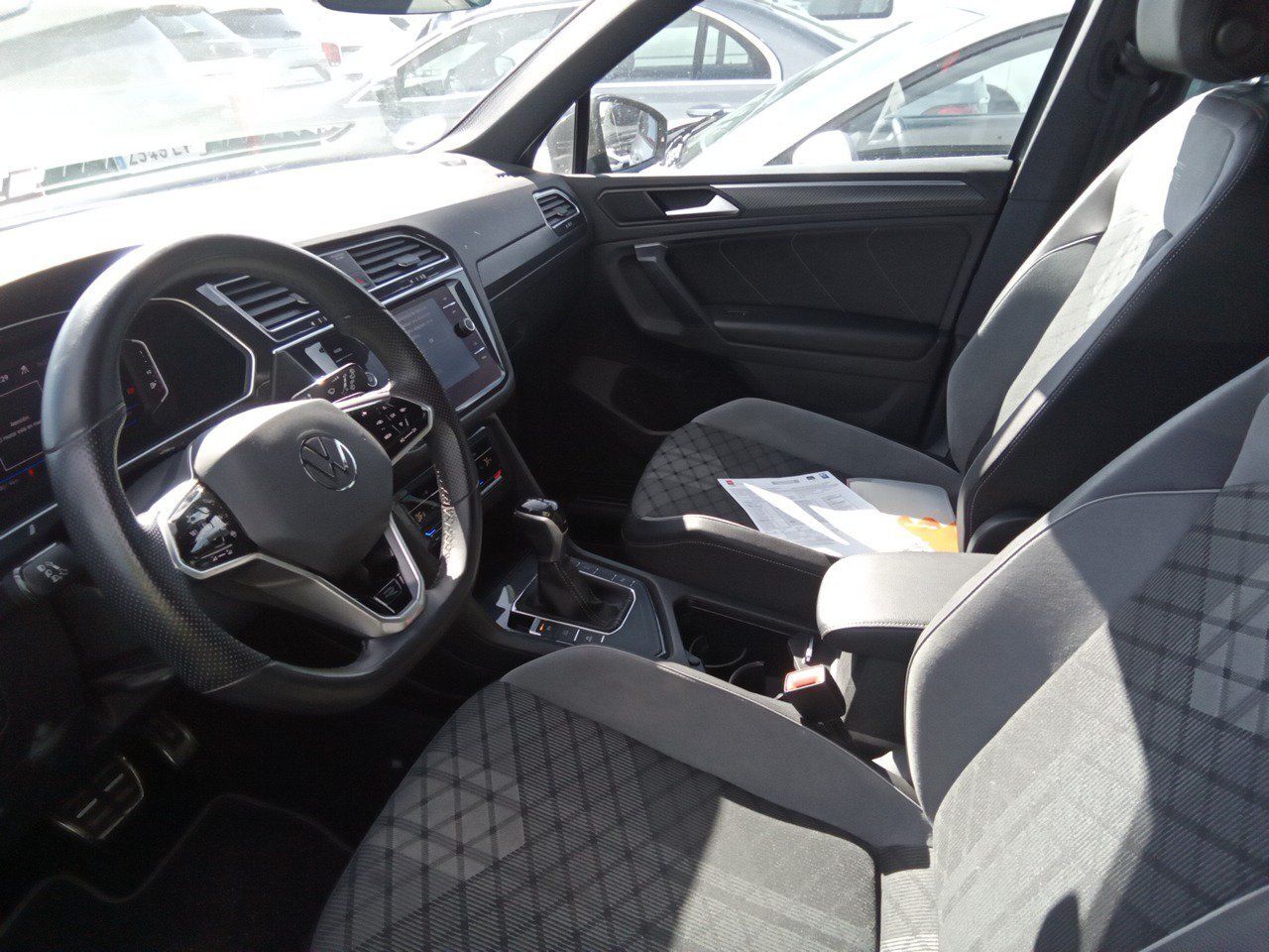 Volkswagen Tiguan R-line 2.0 Tdi 110kw (150cv) Dsg - Foto 2