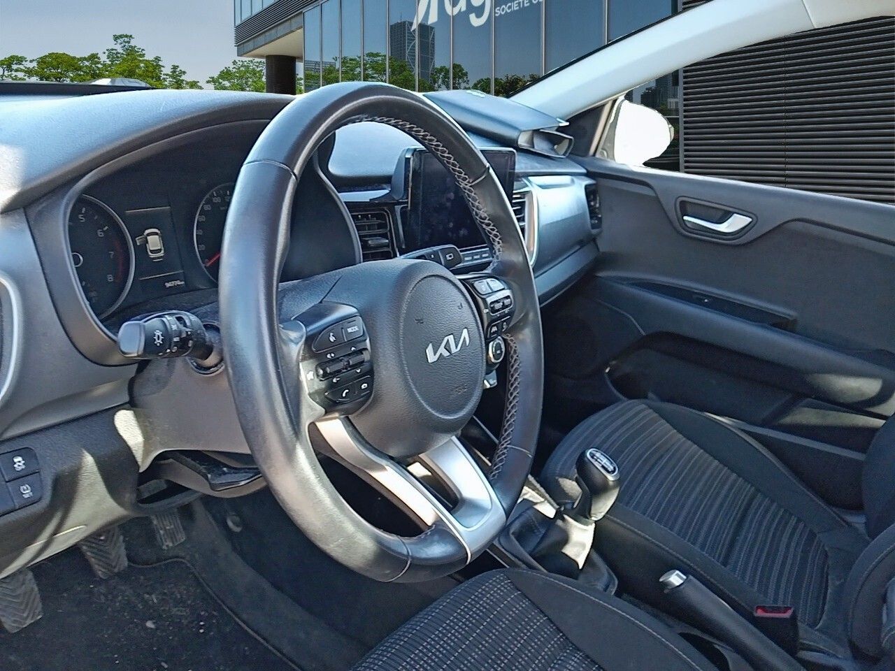 Kia Stonic 1.0 T-gdi 88kw (120cv) Mhev Imt Drive - Foto 2