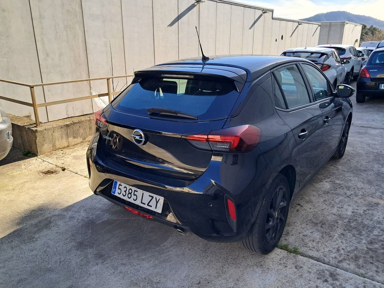 Opel Corsa 1.2t Xhl 74kw (100cv) Gs-line - Foto 2