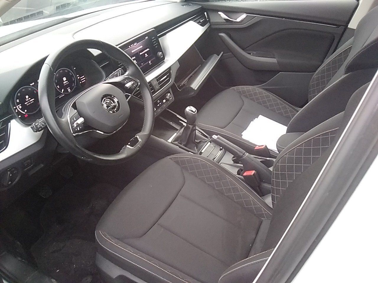 Skoda Kamiq 1.0 Tsi 81kw (110cv) Ambition - Foto 2