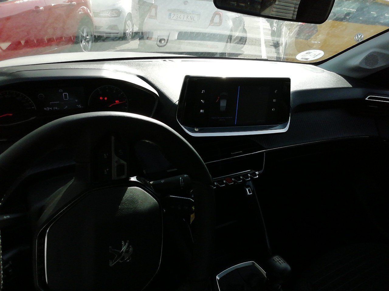 Peugeot 208 Bluehdi 73kw (100cv) Active - Foto 2