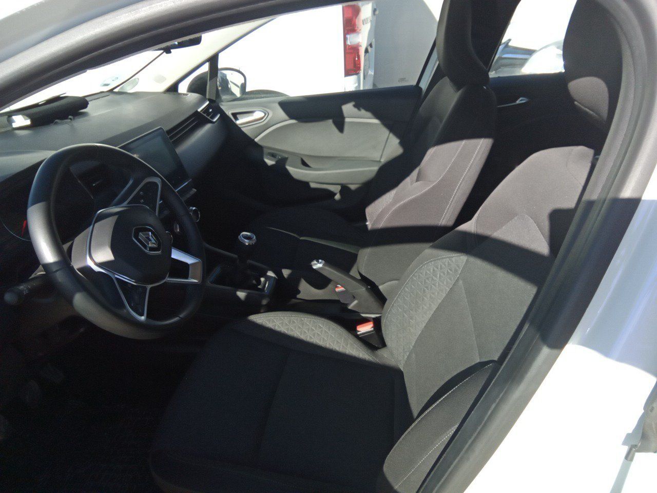 Renault Clio Equilibre Blue Dci 74kw (100cv) - Foto 2