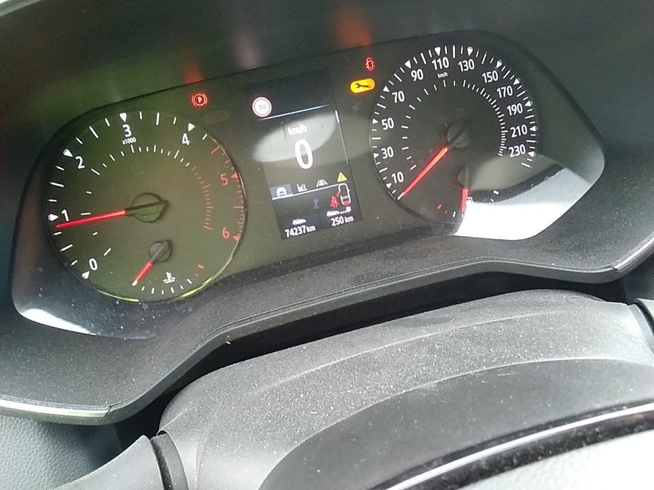 Renault Clio Business Blue Dci 63 Kw (85cv) - Foto 2