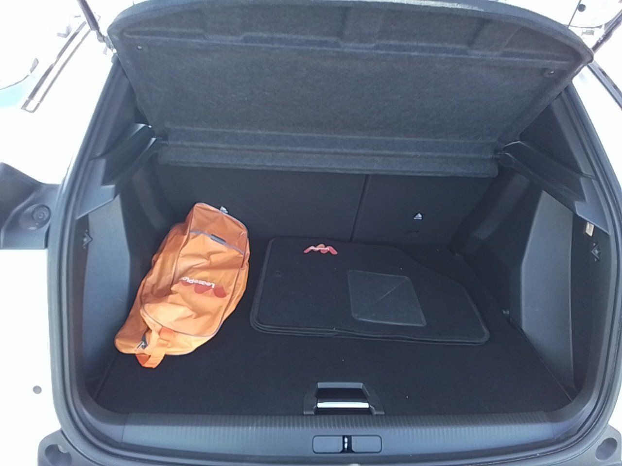 Peugeot 2008 Active Pack Bluehdi 81kw (110cv) - Foto 2