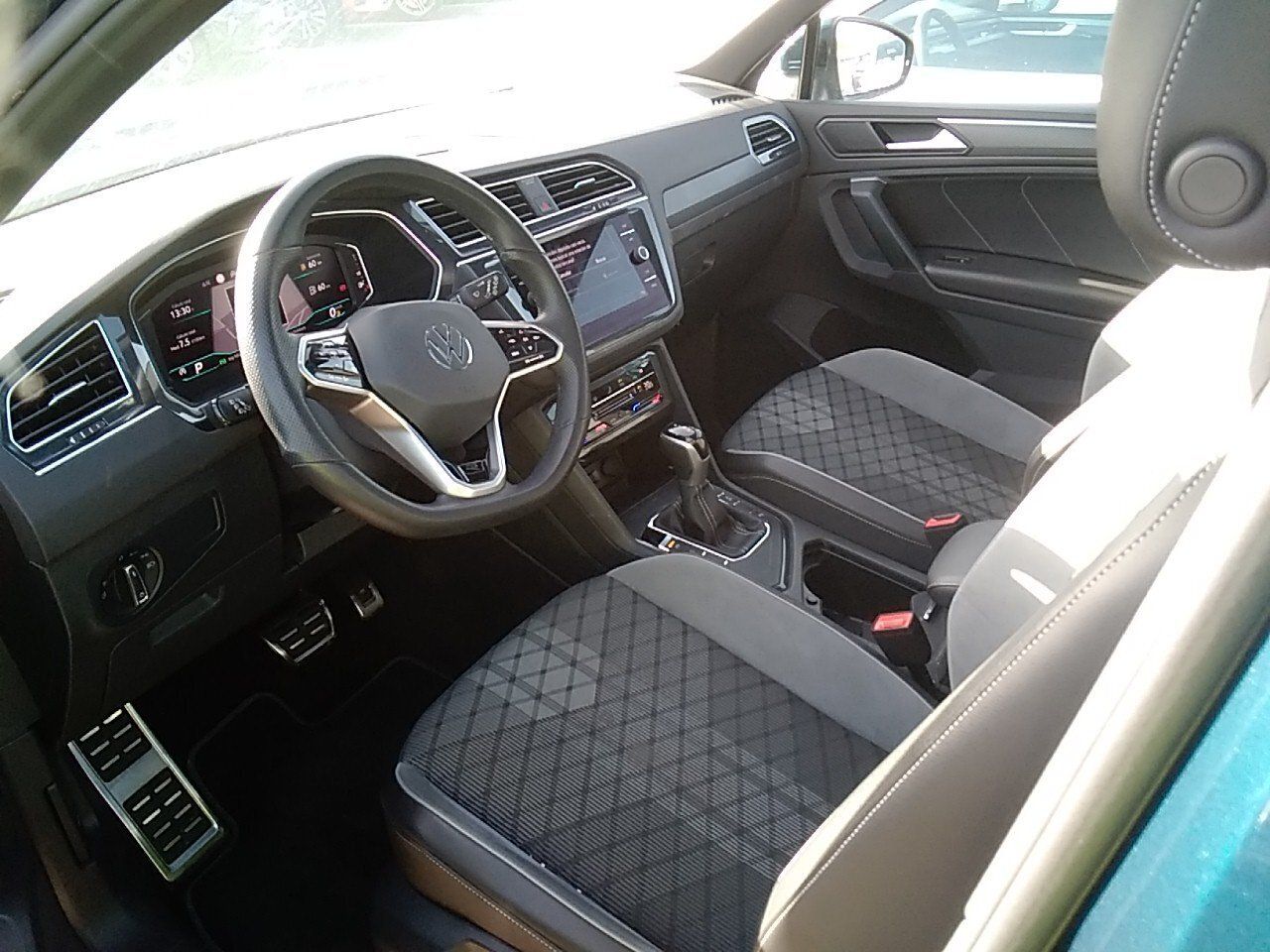 Volkswagen Tiguan R-line 2.0 Tdi 110kw (150cv) Dsg - Foto 2