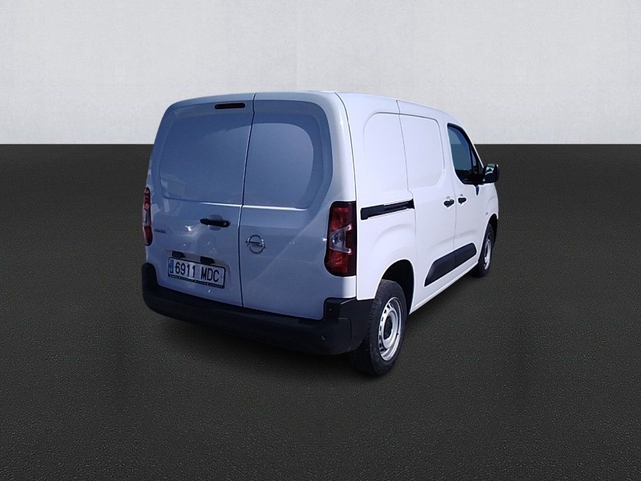 Opel Combo Cargo L 650kg Diesel 1.5 100hp S&s Mt E6 - Foto 2