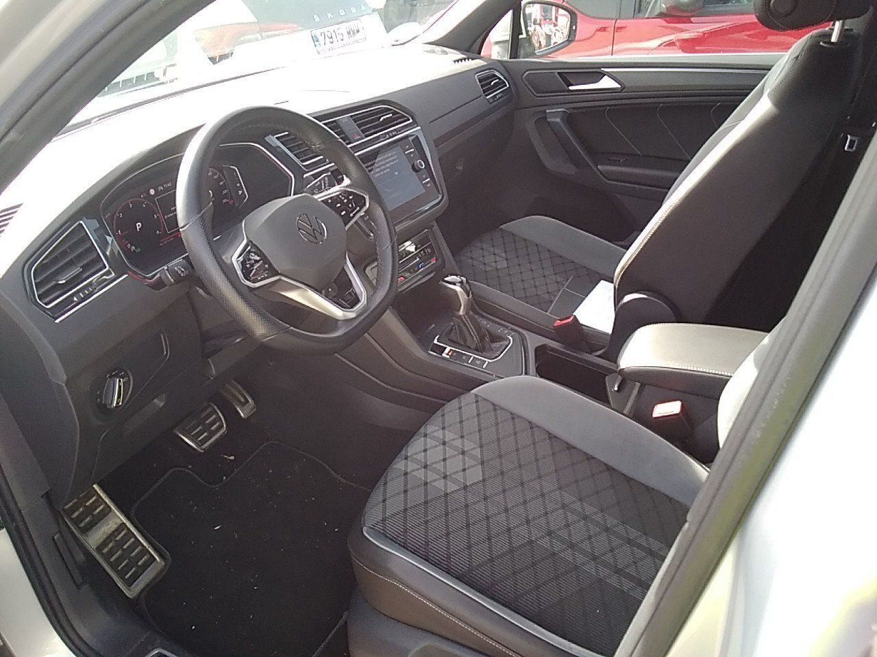 Volkswagen Tiguan R-line 2.0 Tdi 110kw (150cv) Dsg - Foto 2