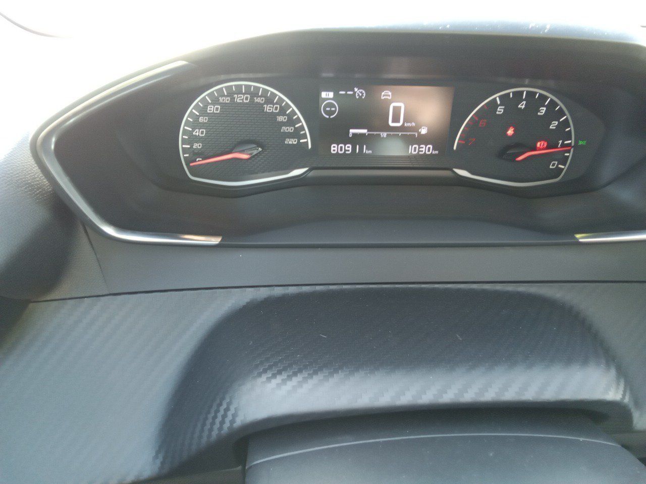 Peugeot 208 Bluehdi 73kw (100cv) Active - Foto 2