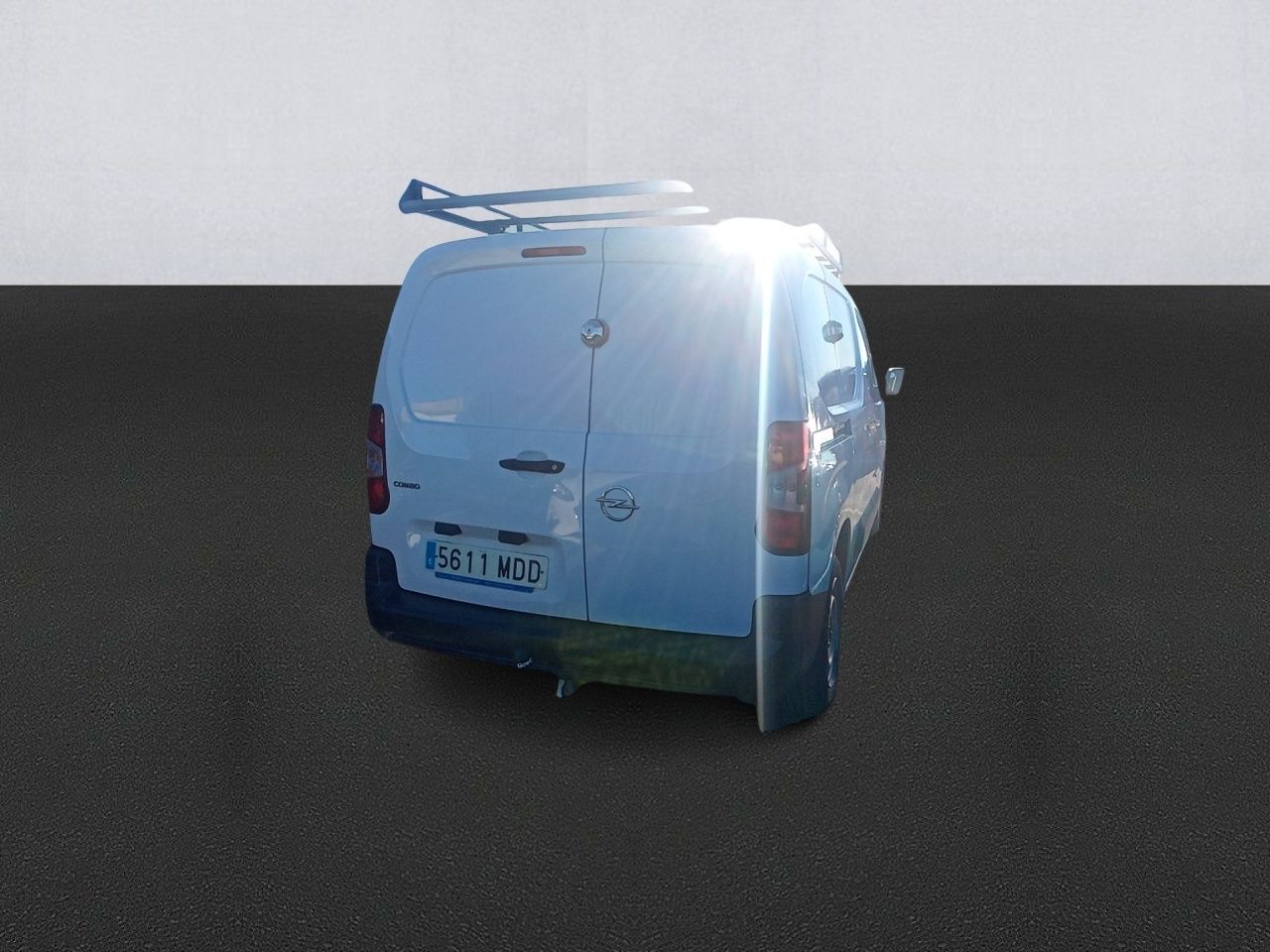 Opel Combo Cargo L 650kg Diesel 1.5 100hp S&s Mt E6 - Foto 2