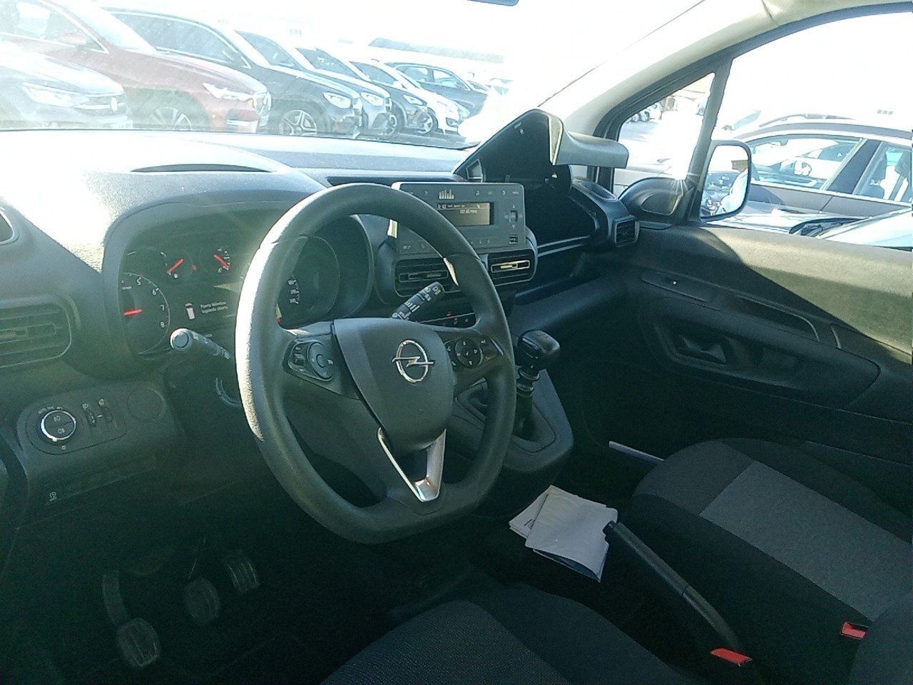 Opel Combo Cargo L 650kg Diesel 1.5 100hp S&s Mt E6 - Foto 2