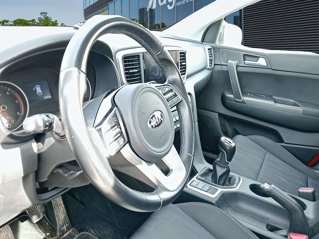 Kia Sportage 1.6 Mhev Business 100kw (136cv) 4x4 - Foto 2