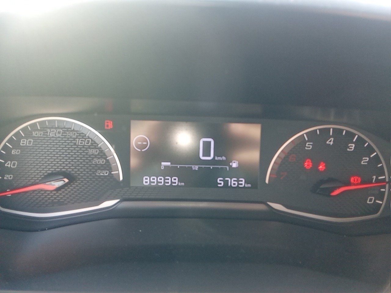 Peugeot 2008 Active Bluehdi 81kw (110cv) - Foto 2