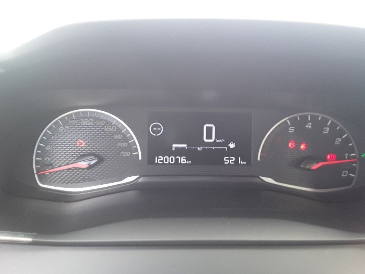 Peugeot 2008 Active Bluehdi 81kw (110cv) - Foto 2