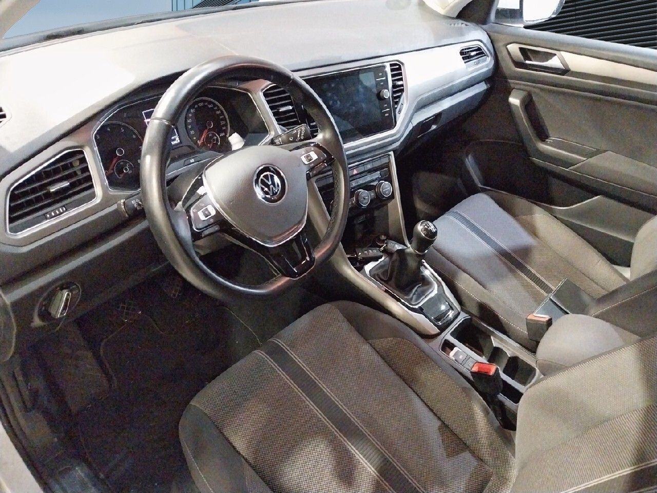 Volkswagen T-roc Advance R-line 1.0 Tsi 81kw (110cv) - Foto 2