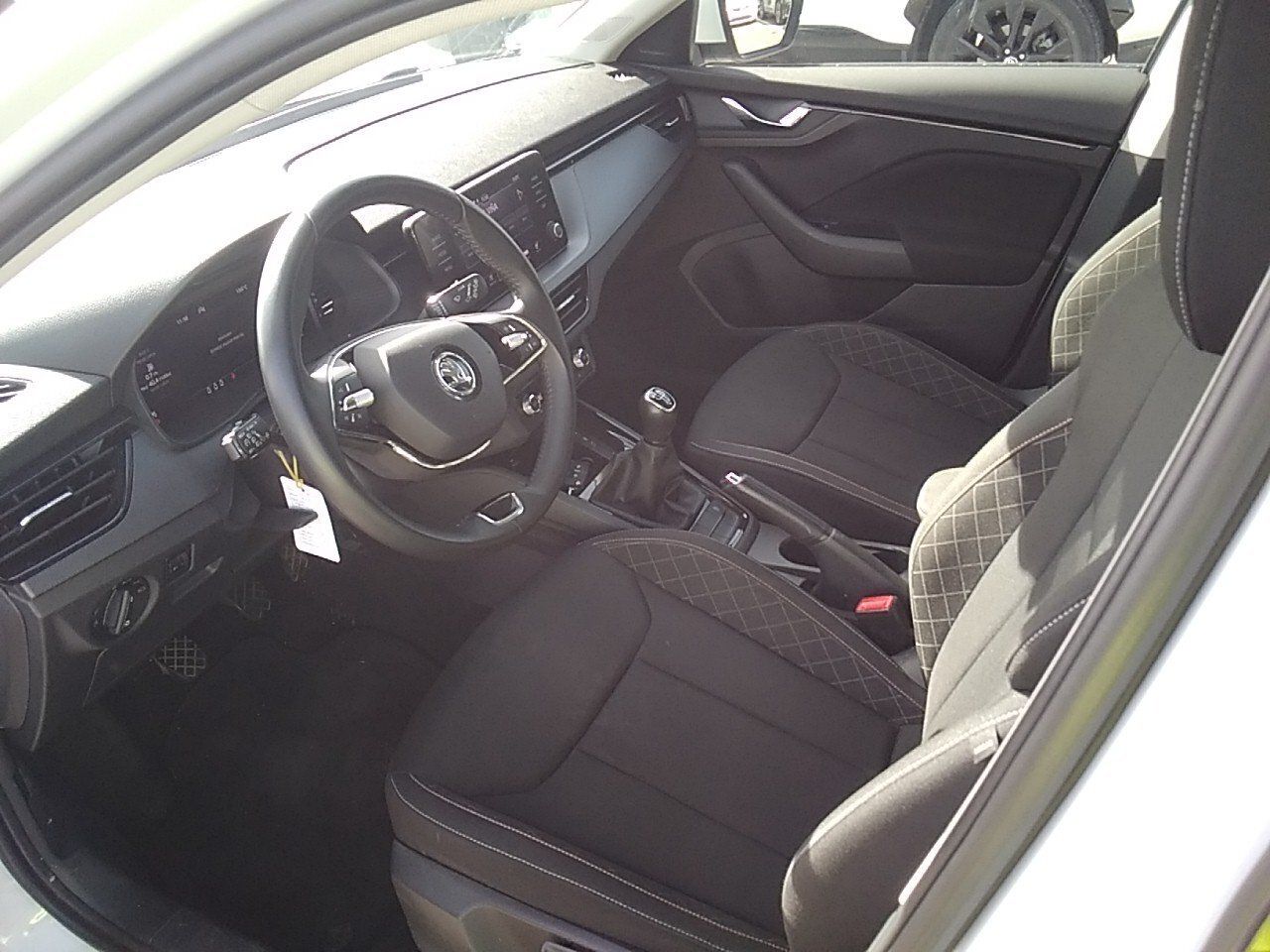 Skoda Scala 1.0 Tsi 70 Kw (95 Cv) Selection - Foto 2