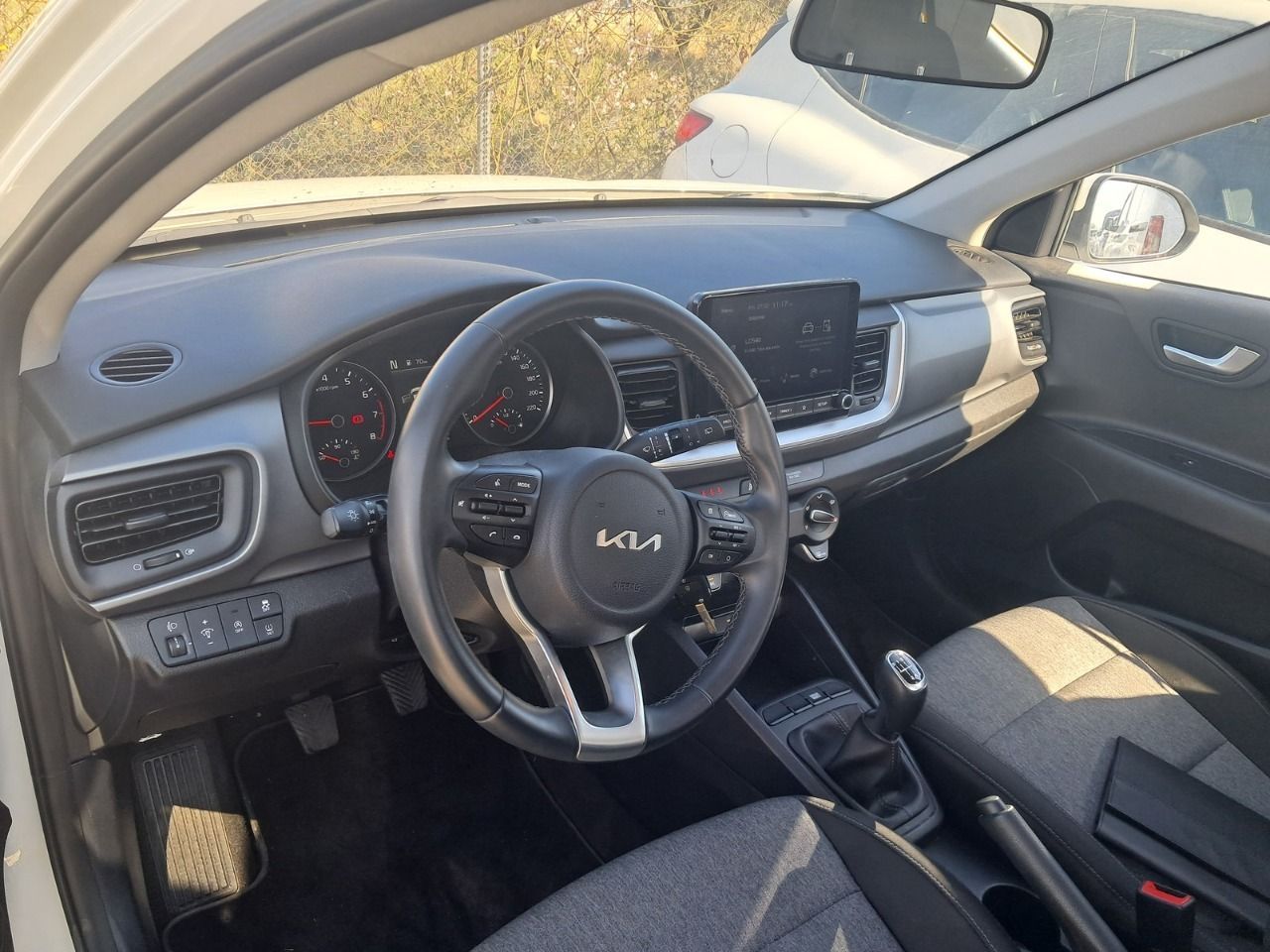 Kia Stonic 1.0 T-gdi 74kw (100cv) Mhev Imt Concept - Foto 2