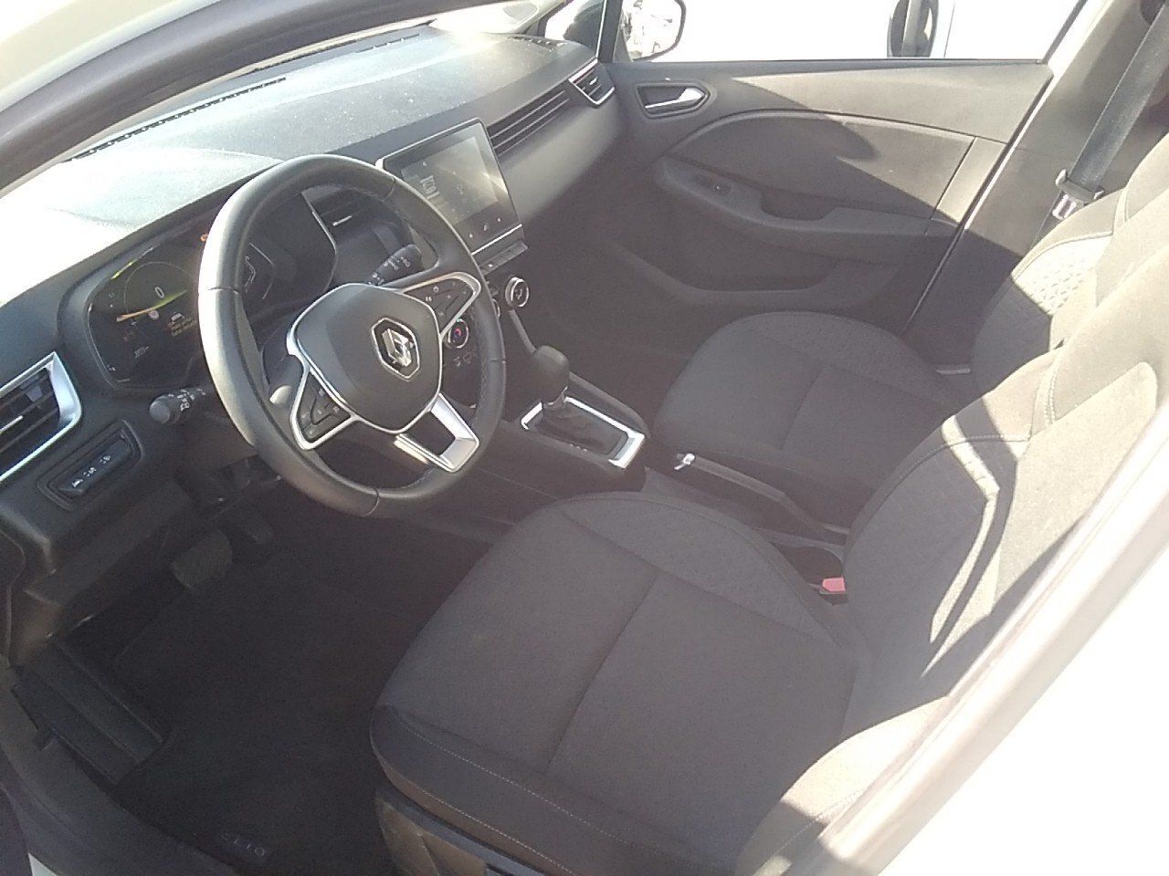 Renault Clio Equilibre E-tech Híbrido 104 Kw (140cv) - Foto 2