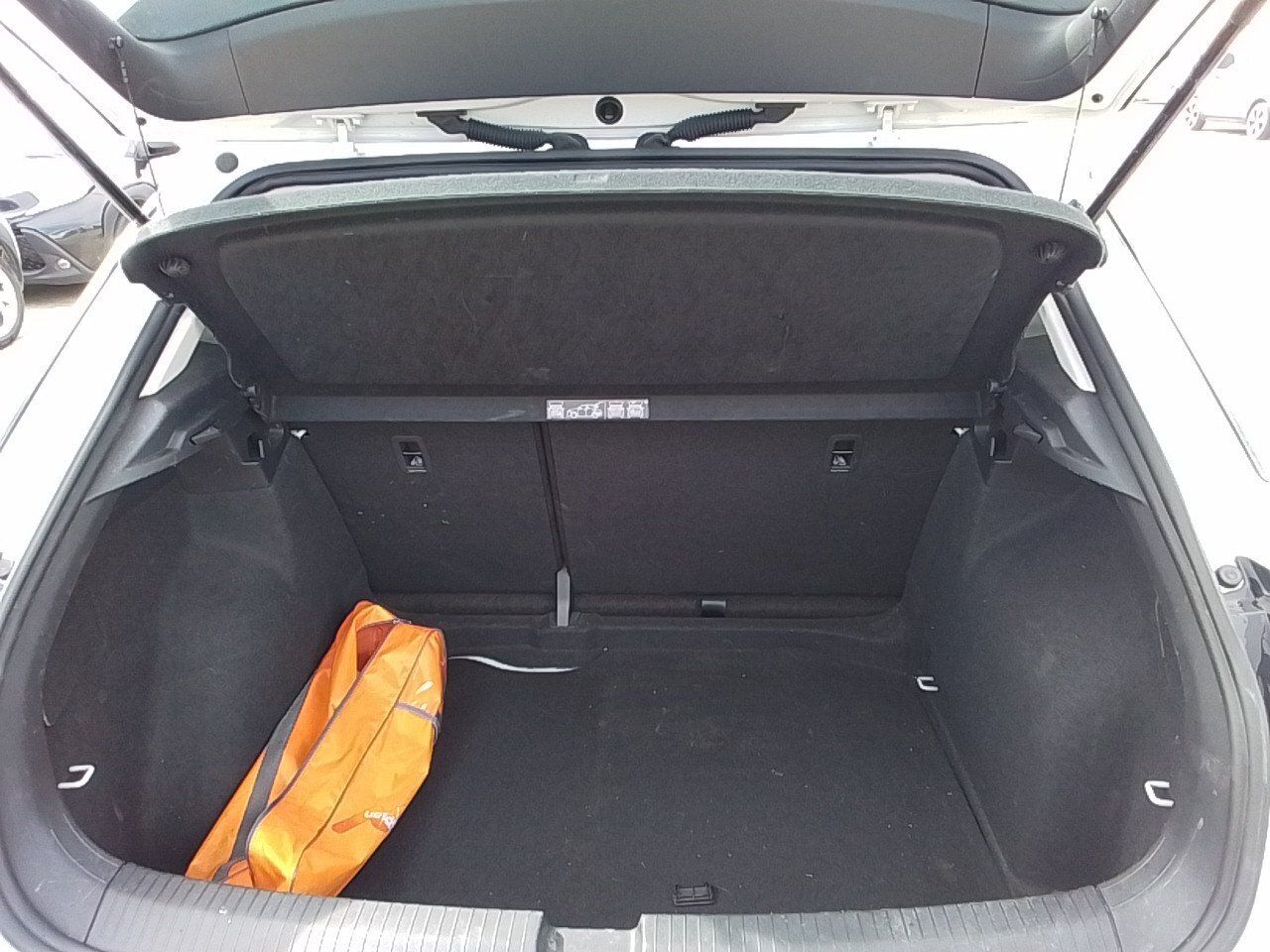 Volkswagen T-roc Edition 2.0 Tdi 85kw (115cv) - Foto 2