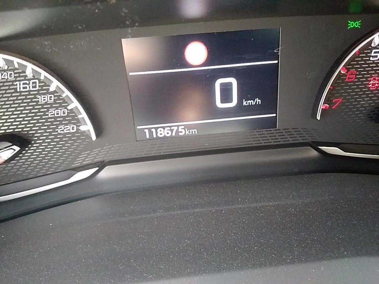 Peugeot 2008 Active Pack Bluehdi 81kw (110cv) - Foto 2