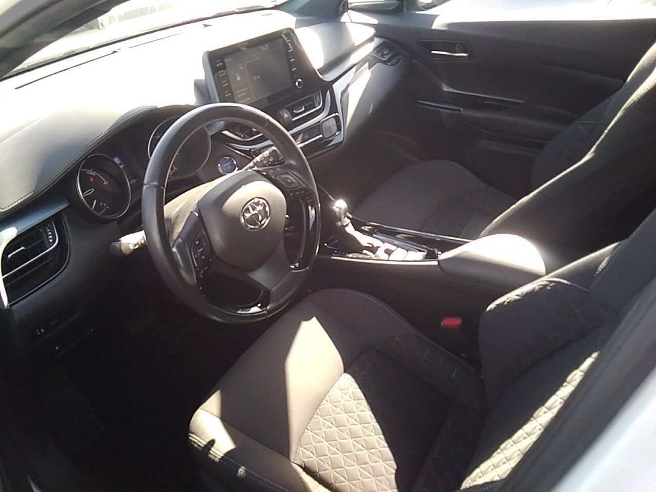 Toyota C-hr 1.8 125h Advance - Foto 2