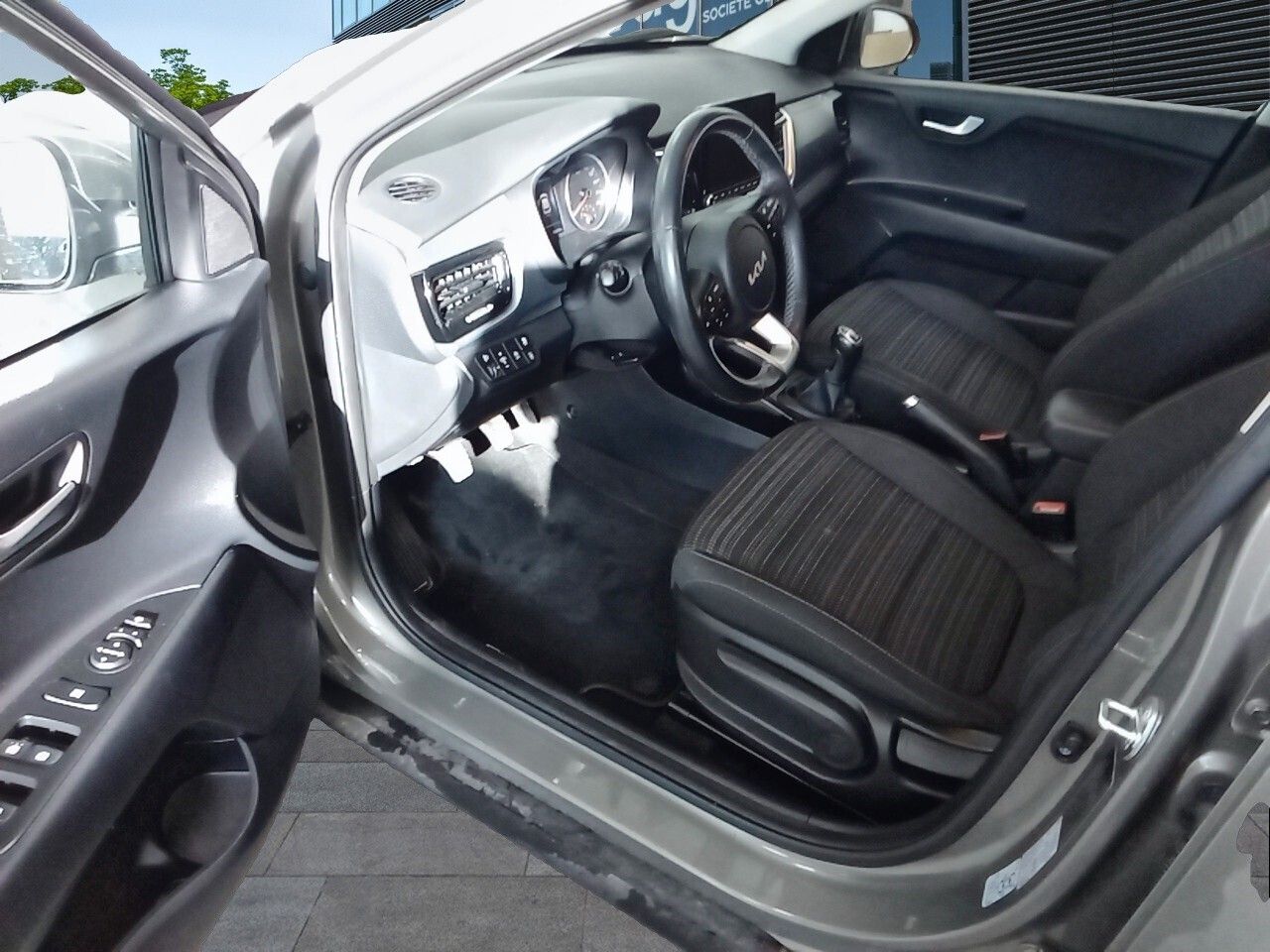 Kia Stonic 1.0 T-gdi 88kw (120cv) Mhev Imt Drive - Foto 2