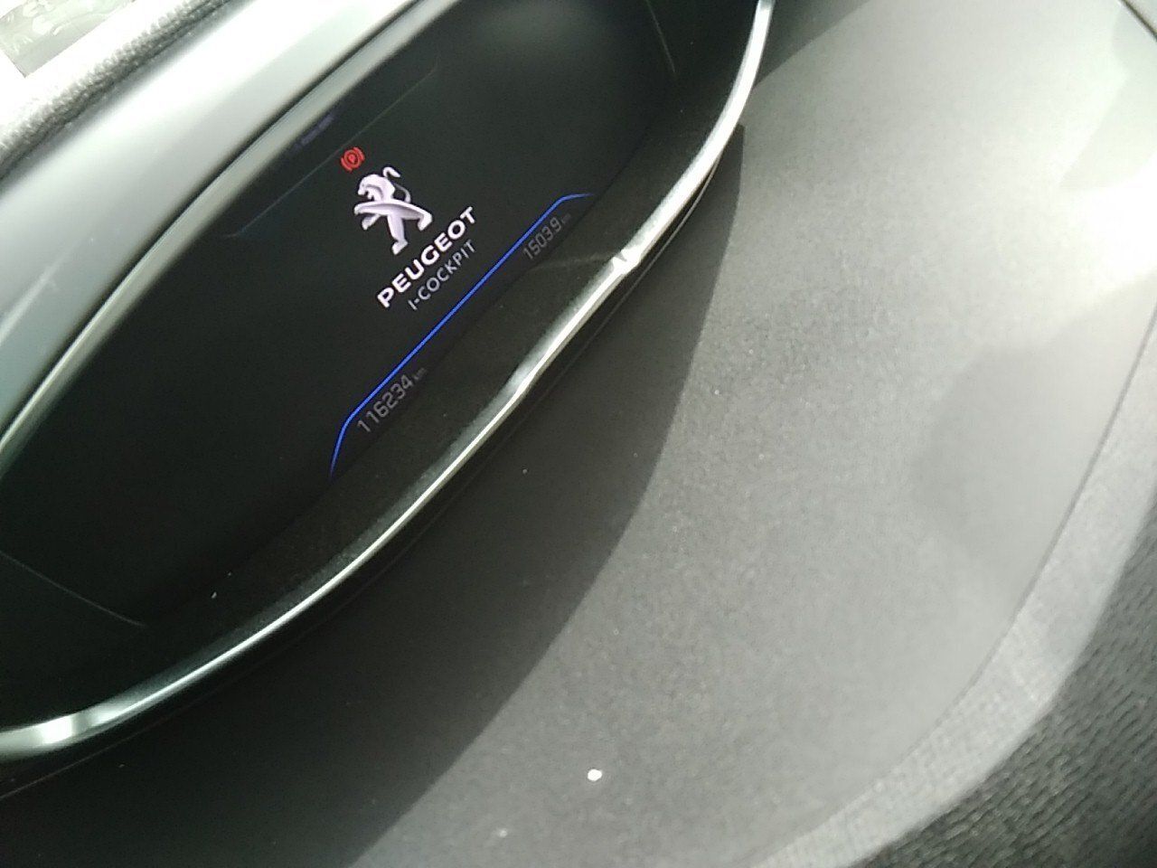 Peugeot 3008 225 E-eat8 Allure - Foto 2