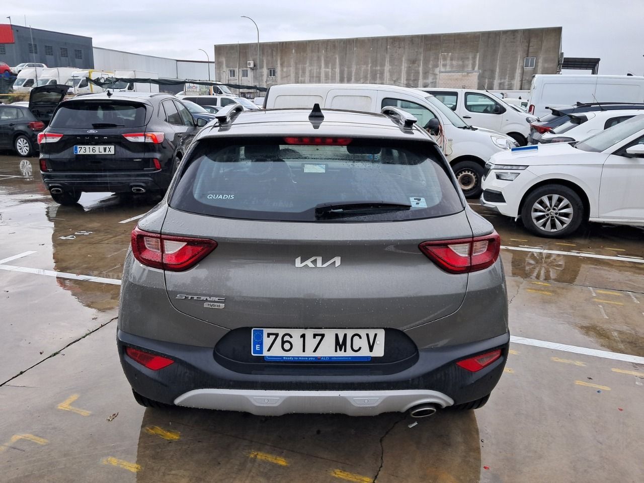 Kia Stonic 1.0 T-gdi 88kw (120cv) Mhev Imt Drive - Foto 2