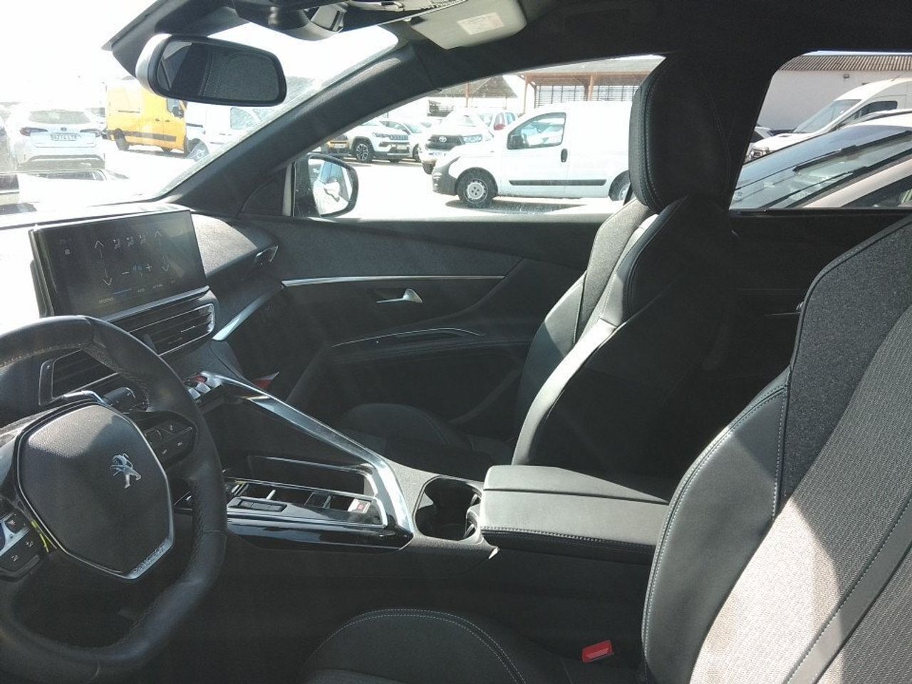 Peugeot 5008 1.5 Bluehdi 96kw S&s Allure Pack Eat8 - Foto 2