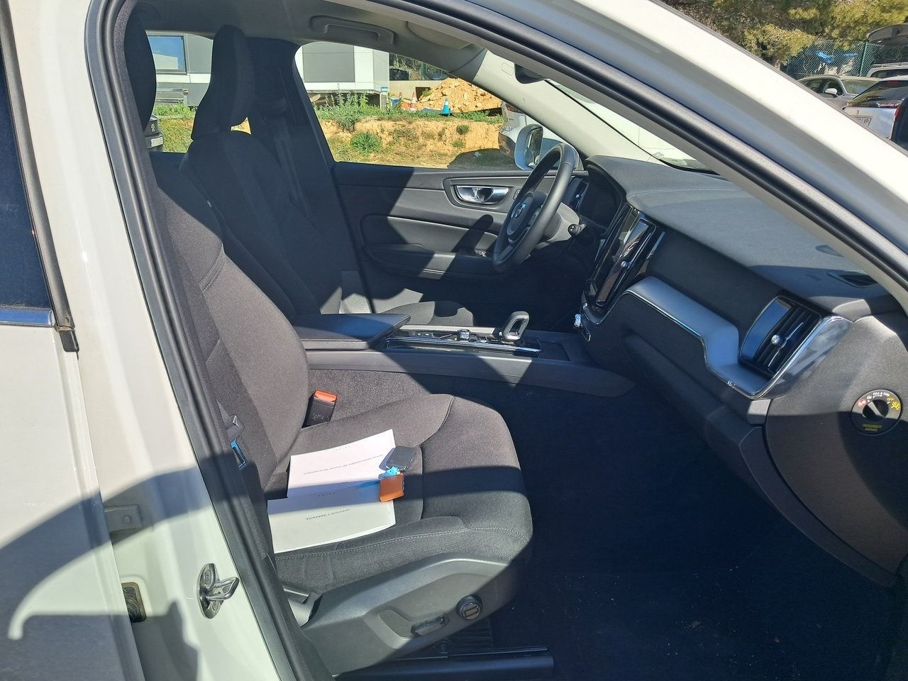 Volvo Xc60 2.0 B4 D Awd Momentum Pro Auto - Foto 2