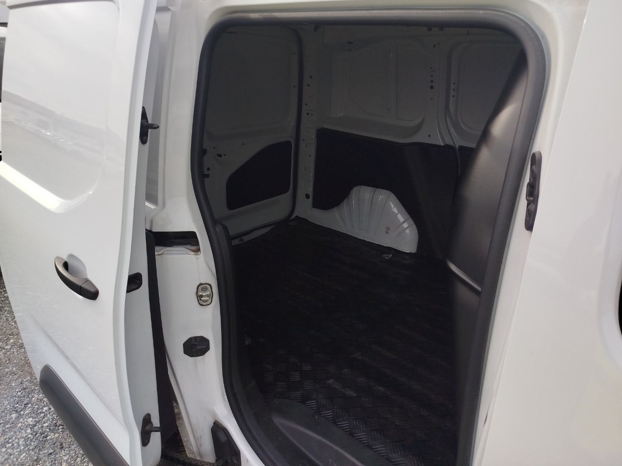 Peugeot Partner Standard 600kg Bluehdi 73kw - Foto 2