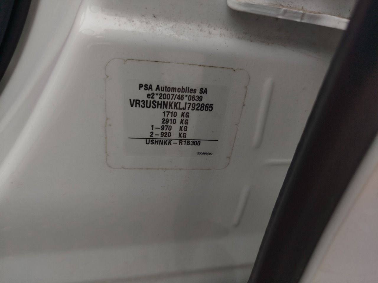 Peugeot 2008 Active Puretech 100 S&s Bvm6 - Foto 2