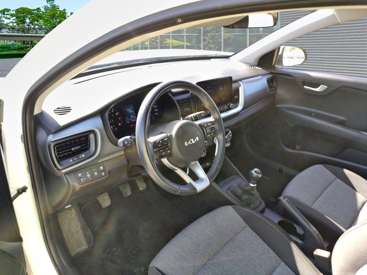 Kia Stonic 1.2 Dpi 62kw (84cv) Concept - Foto 2