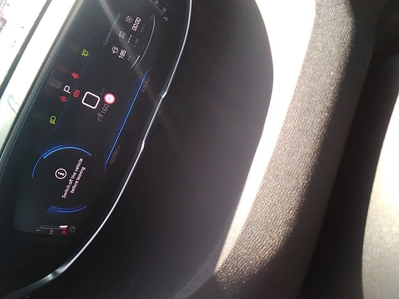 Peugeot 3008 1.5 Bluehdi 96kw S&s Allure Pack Eat8 - Foto 2