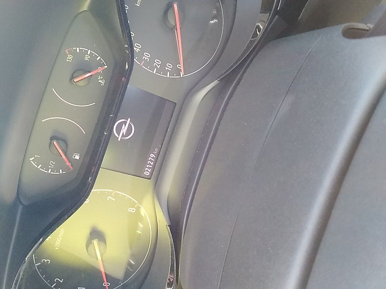 Opel Corsa 1.2t Xhl 74kw (100cv) Edition - Foto 2