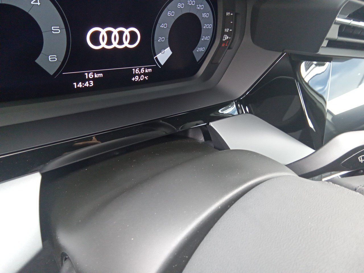 Audi A3 Sportback Advanced 30 Tdi 85kw (116cv) - Foto 2