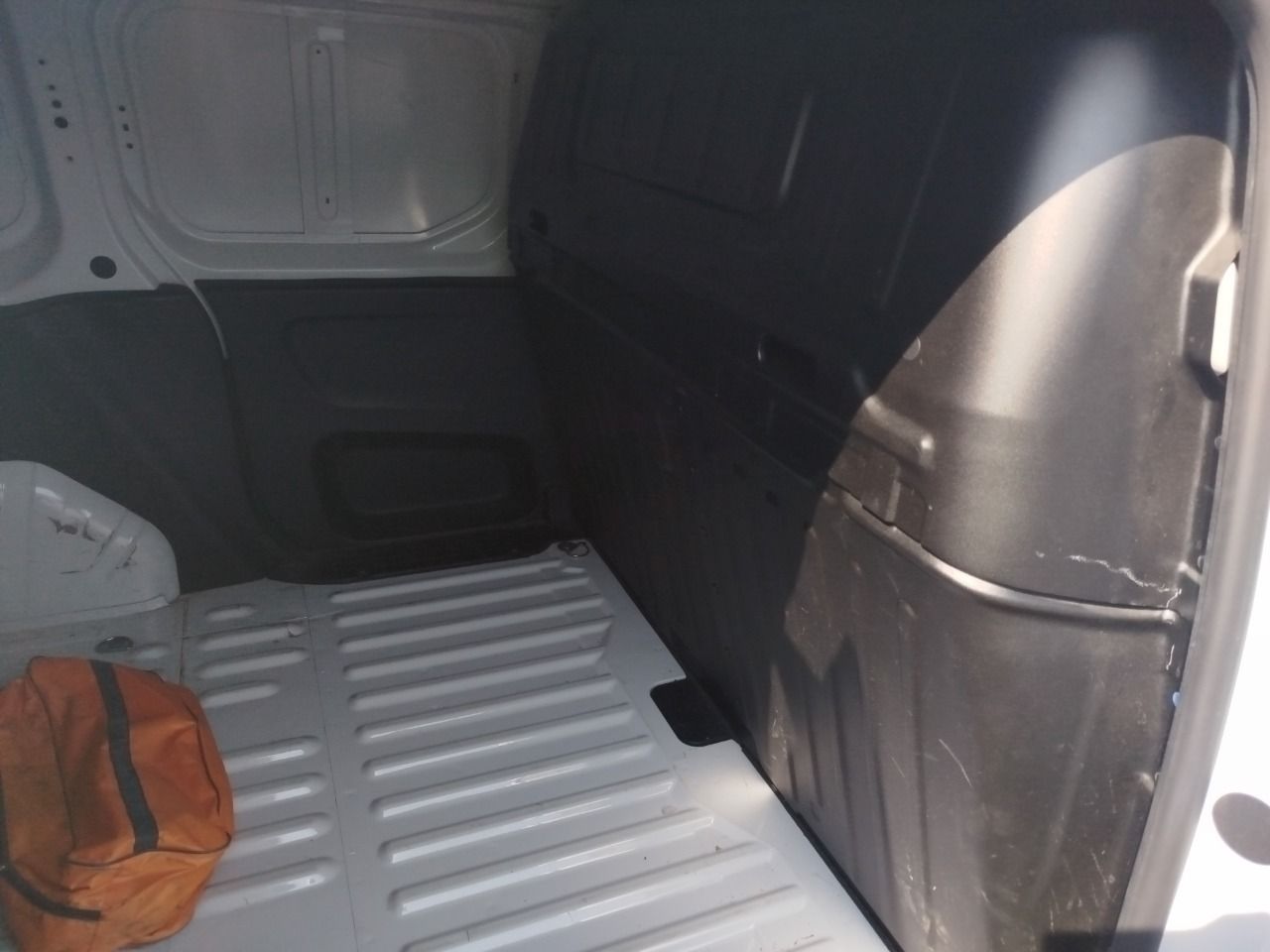 Opel Combo Cargo L 650kg Diesel 1.5 100hp S&s Mt E6 - Foto 2