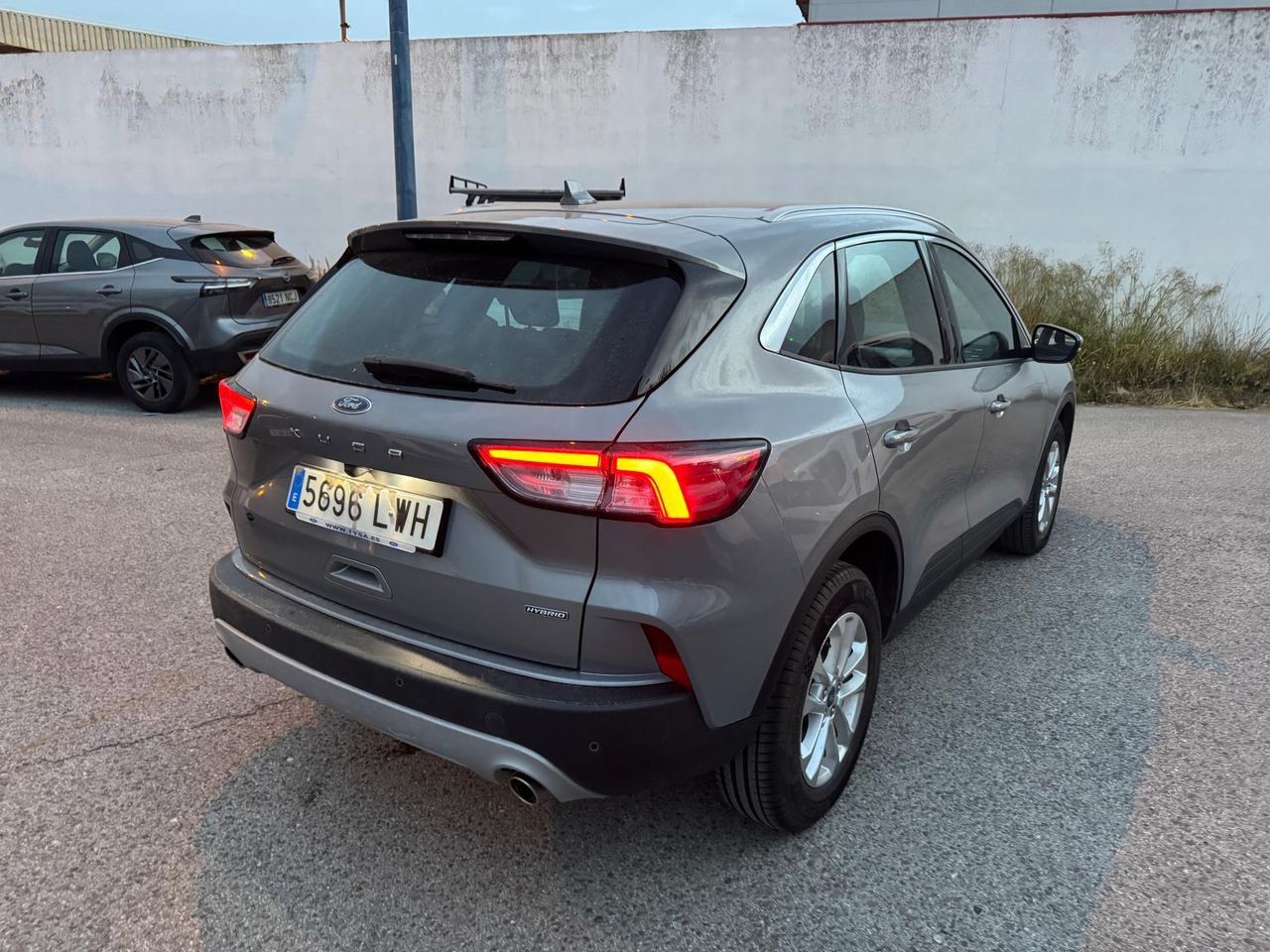 Ford Kuga Titanium 2.5 Duratec Fhev 140kw Auto - Foto 2