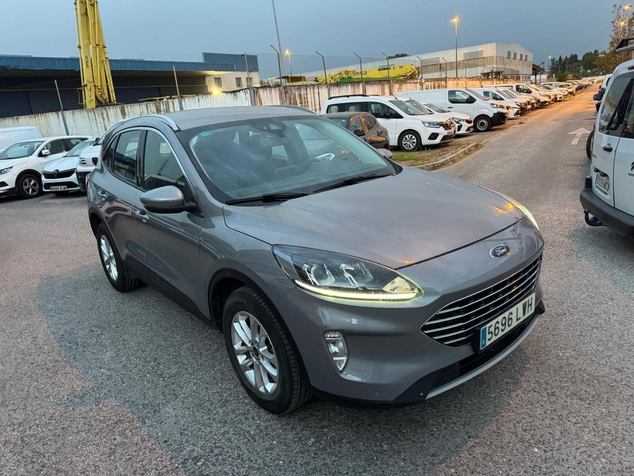 Ford Kuga Titanium 2.5 Duratec Fhev 140kw Auto - Foto 2