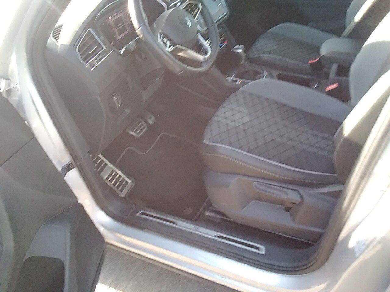 Volkswagen Tiguan R-line 2.0 Tdi 110kw (150cv) Dsg - Foto 2