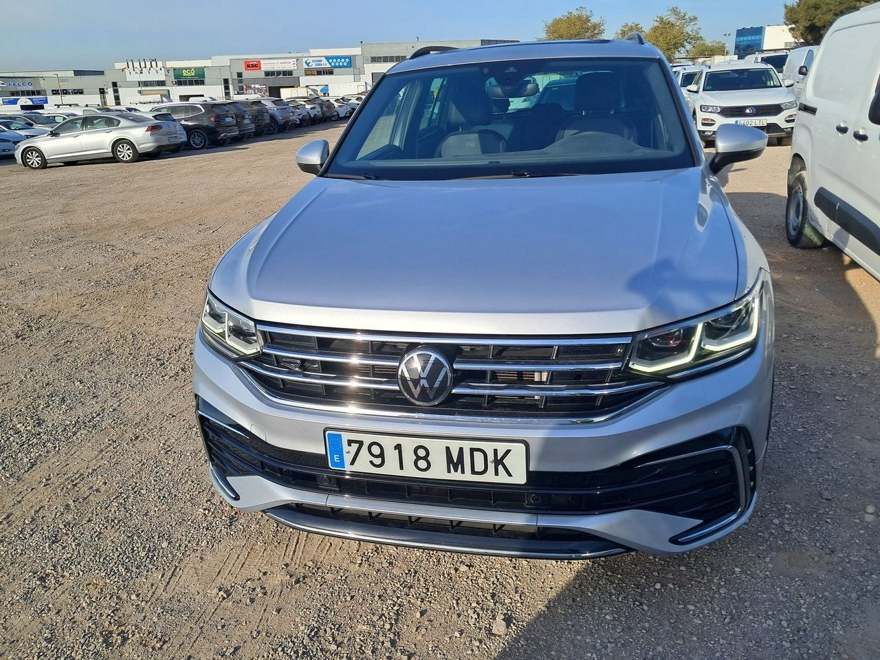 Volkswagen Tiguan R-line 2.0 Tdi 110kw (150cv) Dsg - Foto 2
