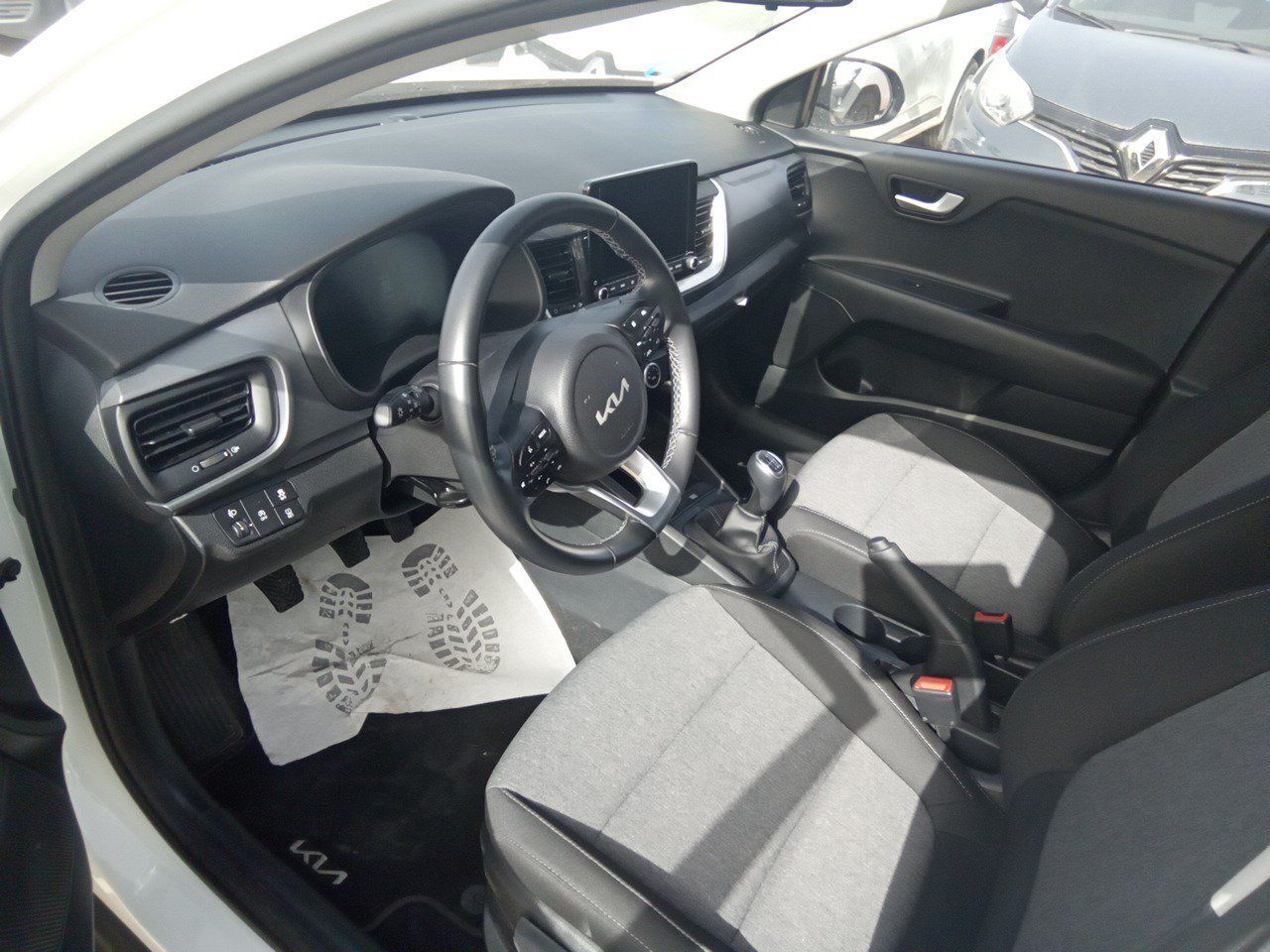 Kia Stonic 1.0 T-gdi 74kw (100cv) Mhev Mt Concept - Foto 2