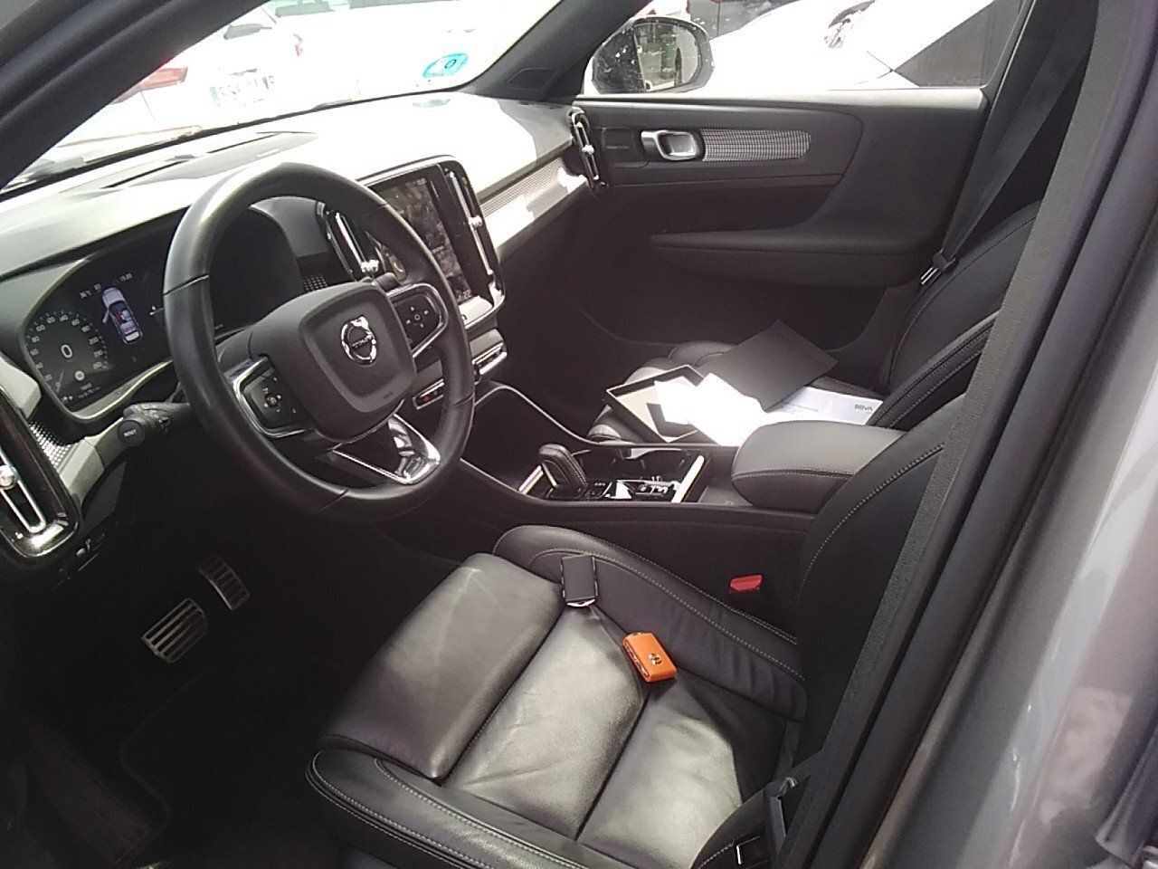 Volvo Xc40 1.5 T5 Twin Recharge R-design Auto - Foto 2