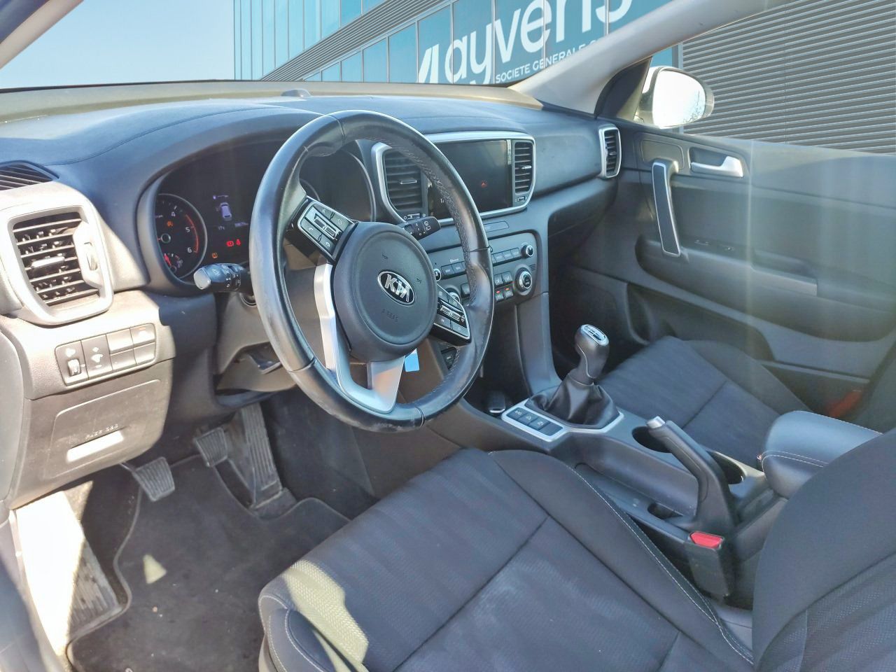 Kia Sportage 1.6 Mhev Business 100kw (136cv) 4x4 - Foto 2