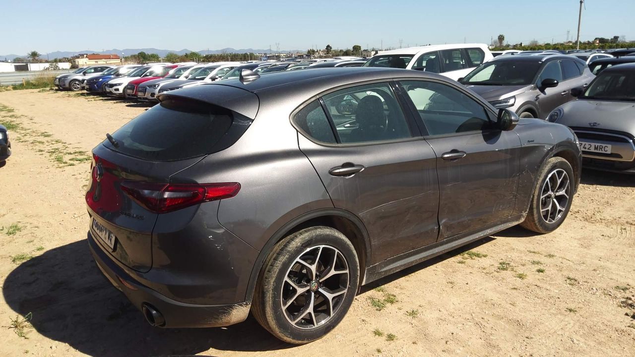 Alfa Romeo Stelvio 2.2 Diésel 140kw (190cv) Sprint Rwd - Foto 2
