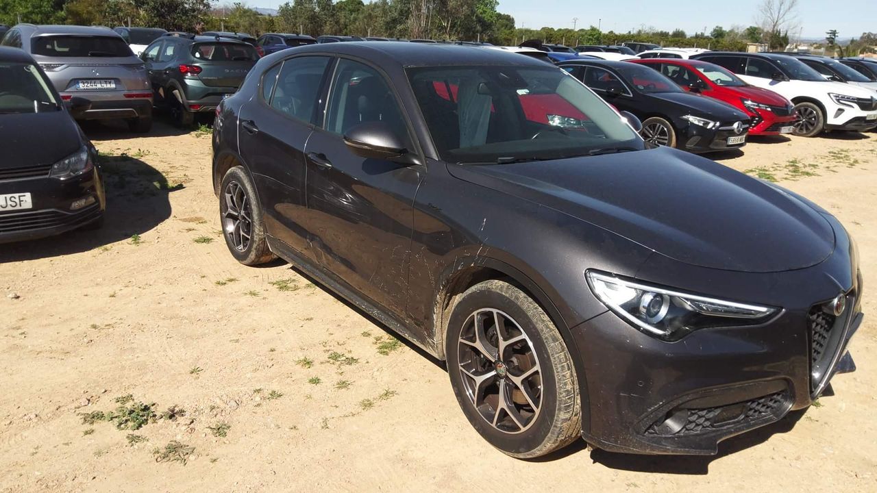 Alfa Romeo Stelvio 2.2 Diésel 140kw (190cv) Sprint Rwd - Foto 2