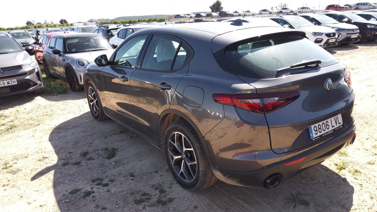 Alfa Romeo Stelvio 2.2 Diésel 140kw (190cv) Sprint Rwd - Foto 2