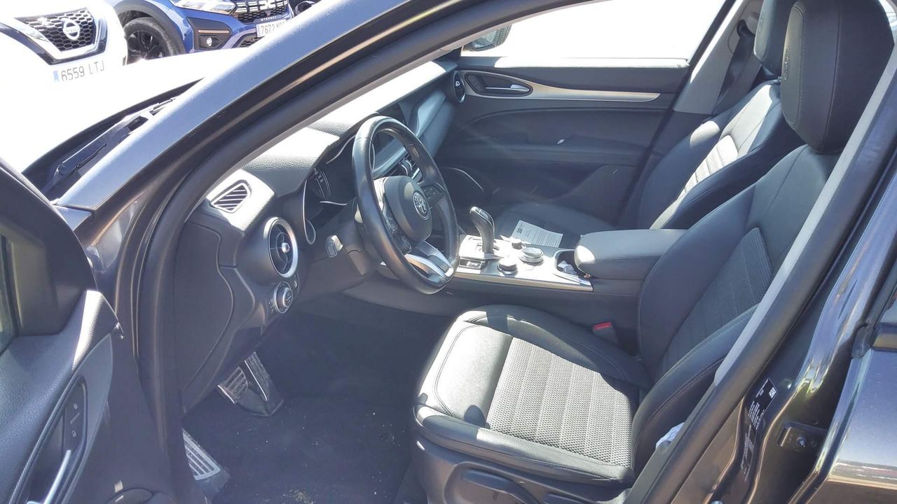 Alfa Romeo Stelvio 2.2 Diésel 140kw (190cv) Sprint Rwd - Foto 2