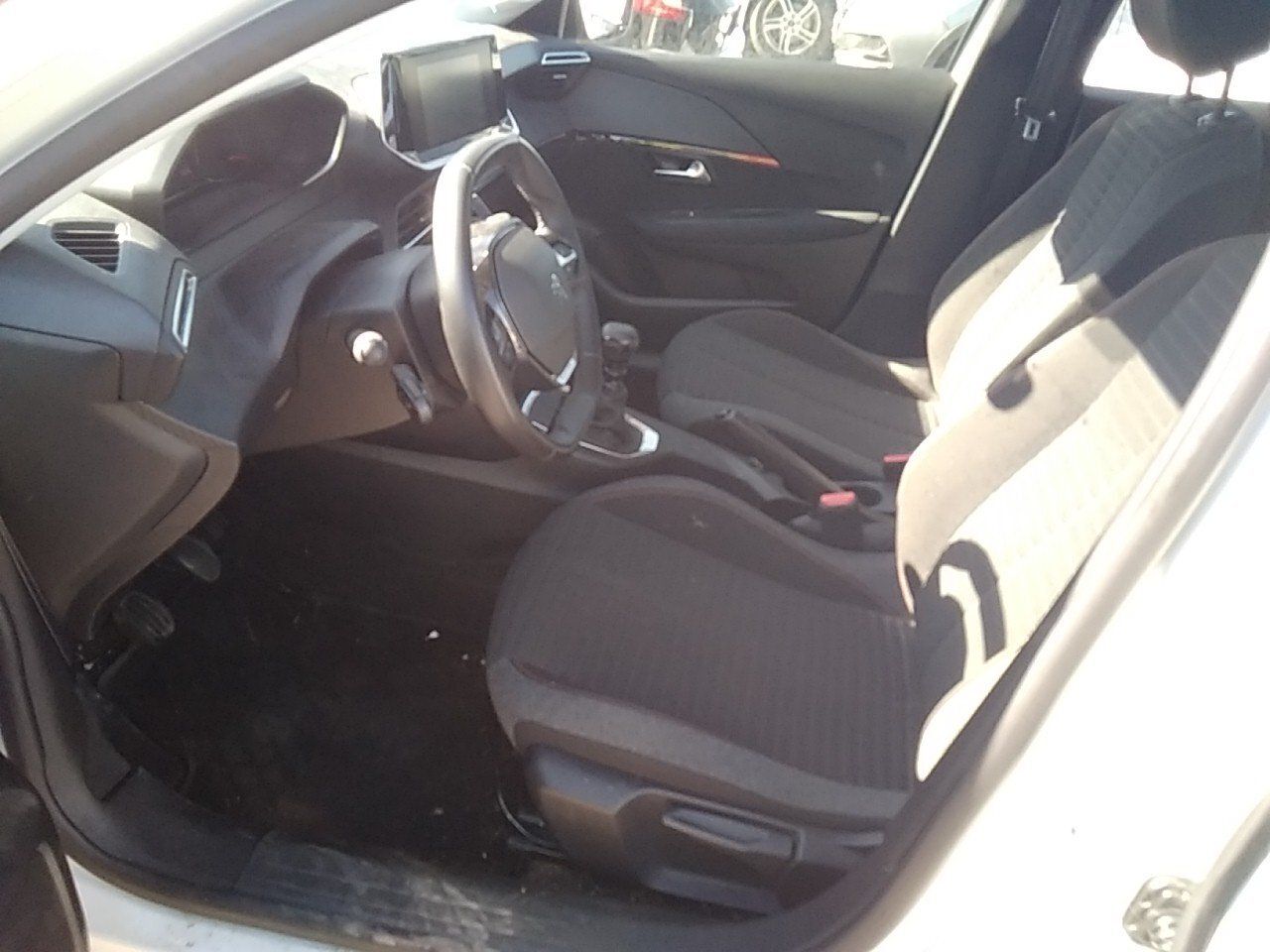 Peugeot 208 Bluehdi 73kw (100cv) Active - Foto 2