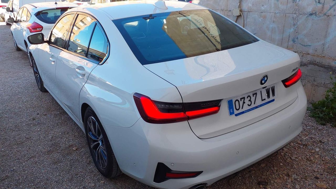 Bmw Series 3 318d Auto. - Foto 2